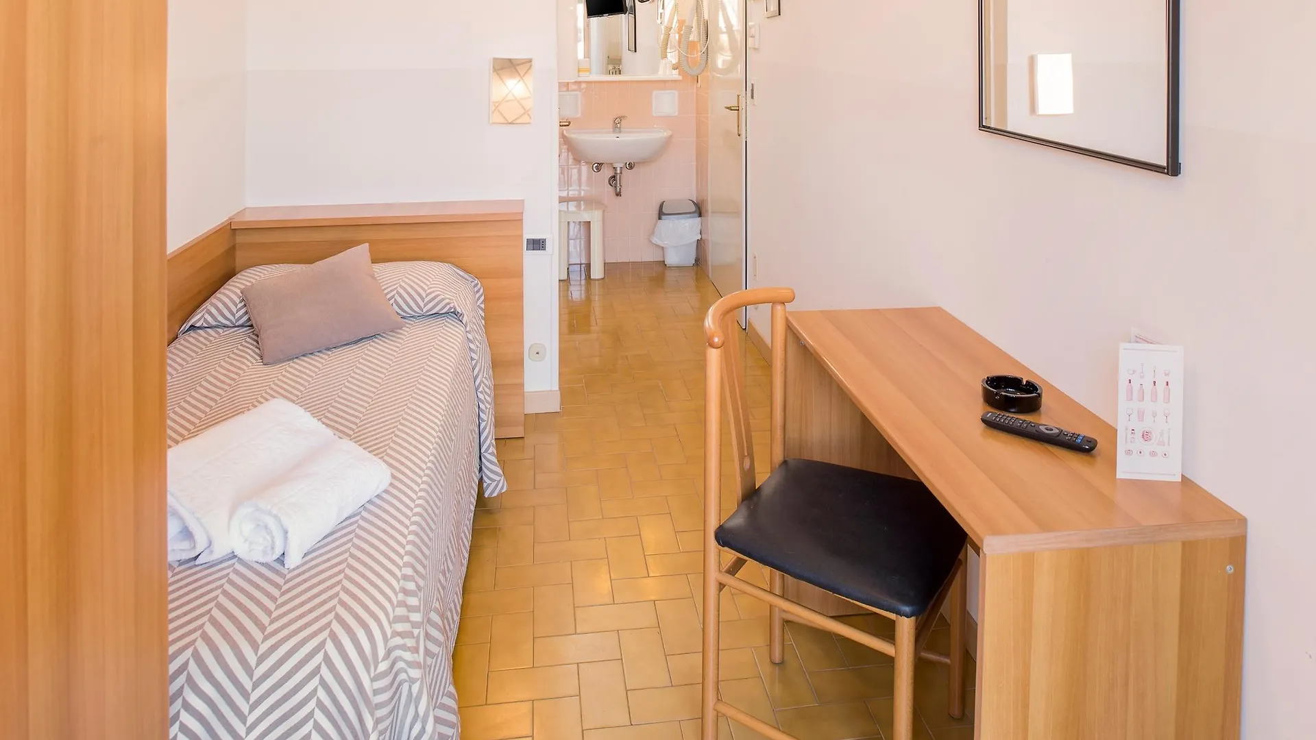 **  Hotel Taormina Bardolino Włochy