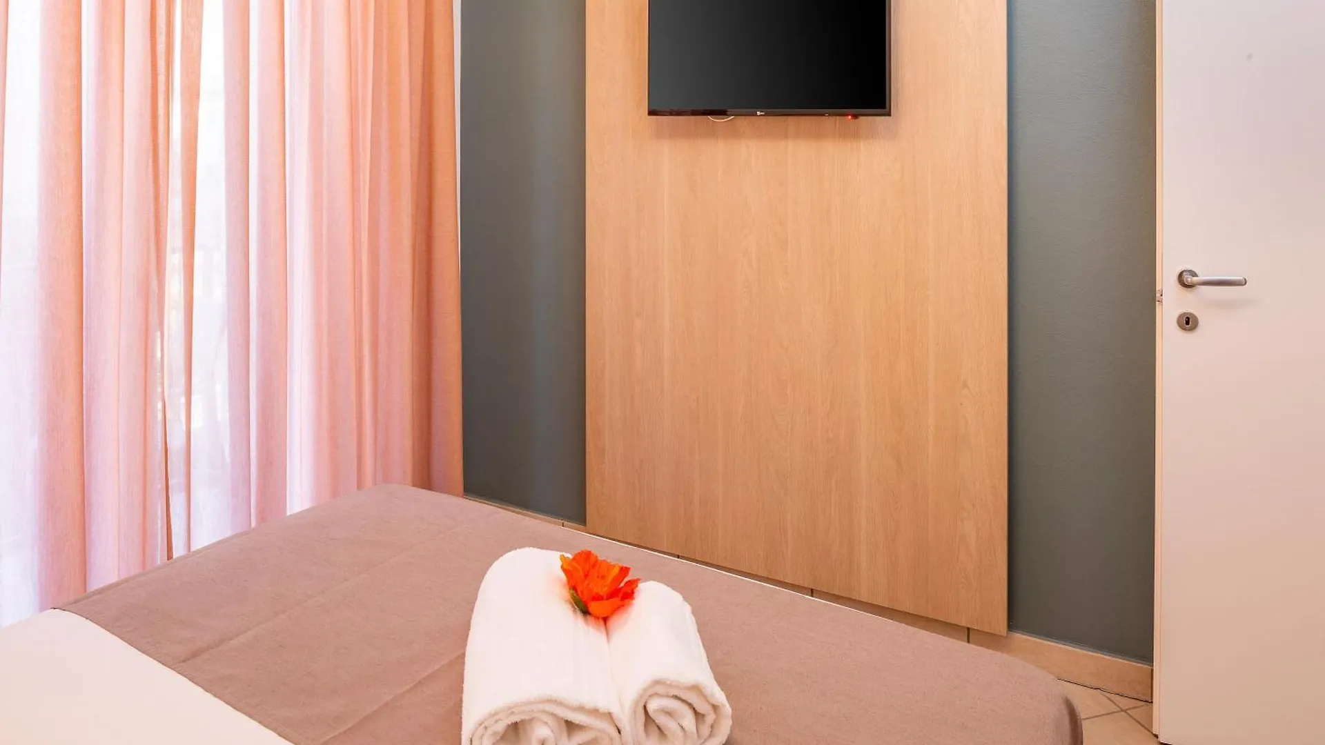 **  Hotel Taormina Bardolino Włochy
