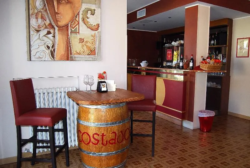 Hotel Taormina Bardolino 2*,