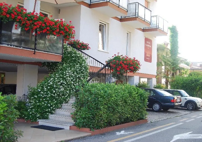 **  Hotel Taormina Bardolino Włochy
