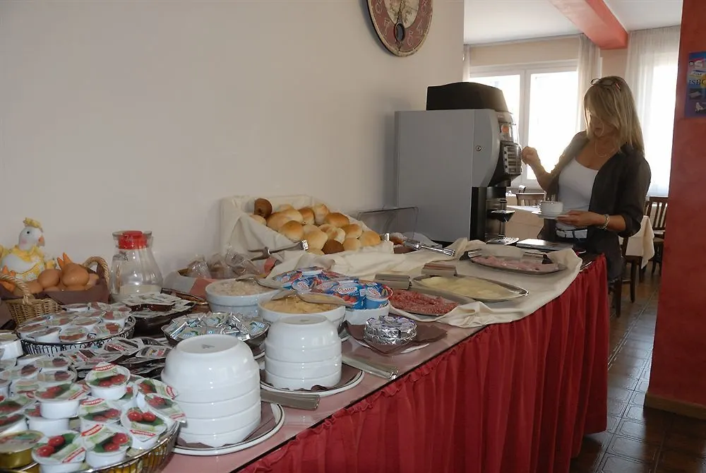 Hotel Taormina Bardolino 2*,